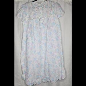 Vintage Floral Cottage Granny Ruffle Lace Smock MuuMuu Nightgown Sleepwear